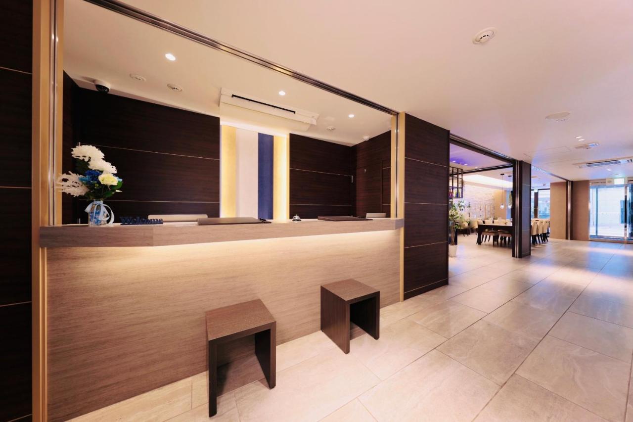 Shinsaibashi Crystal Hotel Osaka Buitenkant foto