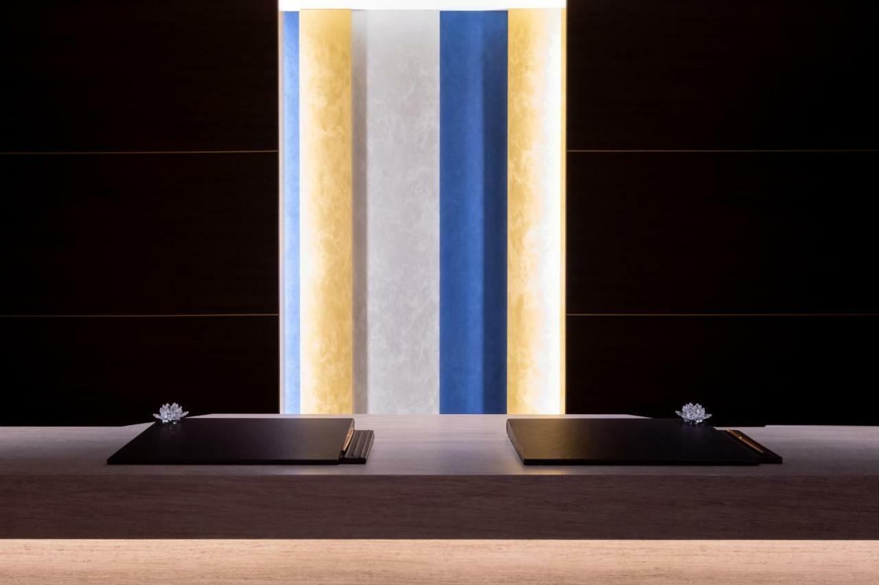 Shinsaibashi Crystal Hotel Osaka Buitenkant foto